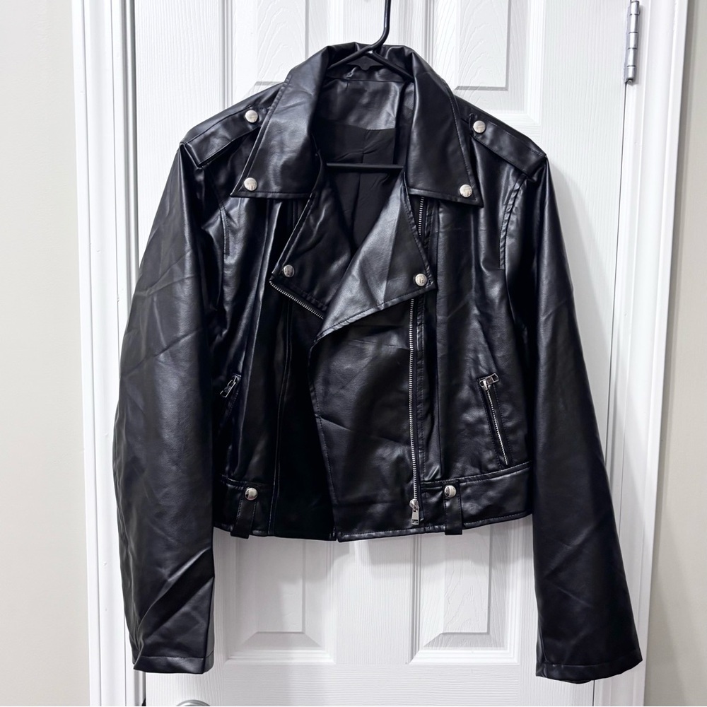 SHEIN Curve Black Faux Leather Crop Moto Biker Jacket Plus Sz 2X - Picture 2 of 7